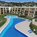 Spacious In With Pool And Terrace *