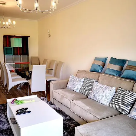 View Apartment: Pool, Garden & Proximity Albufeira
