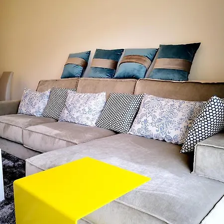 View Apartment: Pool, Garden & Proximity Albufeira