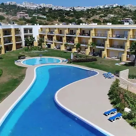 View Apartment: Pool, Garden & Proximity *