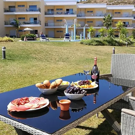 View Apartment: Pool, Garden & Proximity