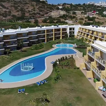 View Apartment: Pool, Garden & Proximity * Albufeira
