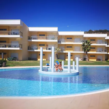 Spacious In With Pool And Terrace * אלבופיירה