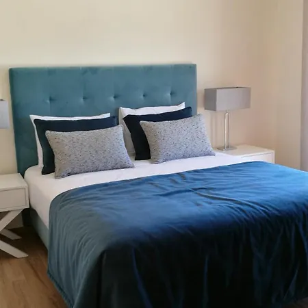 דירה Spacious In With Pool And Terrace אלבופיירה