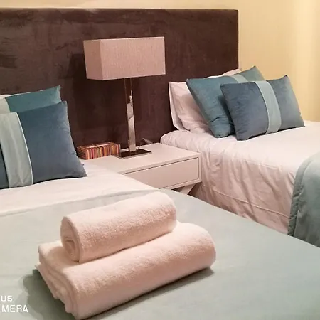 Spacious In With Pool And Terrace * אלבופיירה
