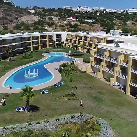 דירה Spacious In With Pool And Terrace