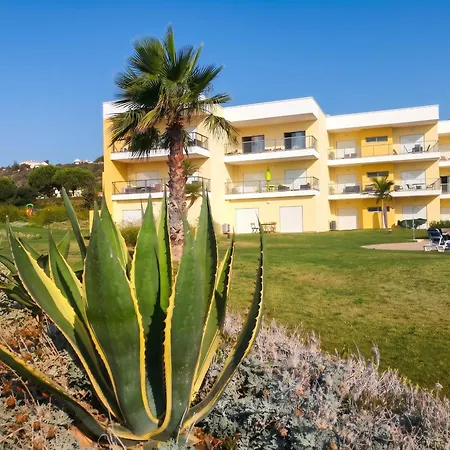 Spacious In With Pool And Terrace *