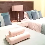 Spacious In With Pool And Terrace Apartament